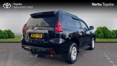 Toyota Land Cruiser 2.8 D-4D 204 Active 5dr Auto 7 Seats Diesel Station Wagon